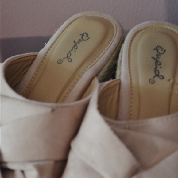 Pink Wedges - Picture 3 of 4